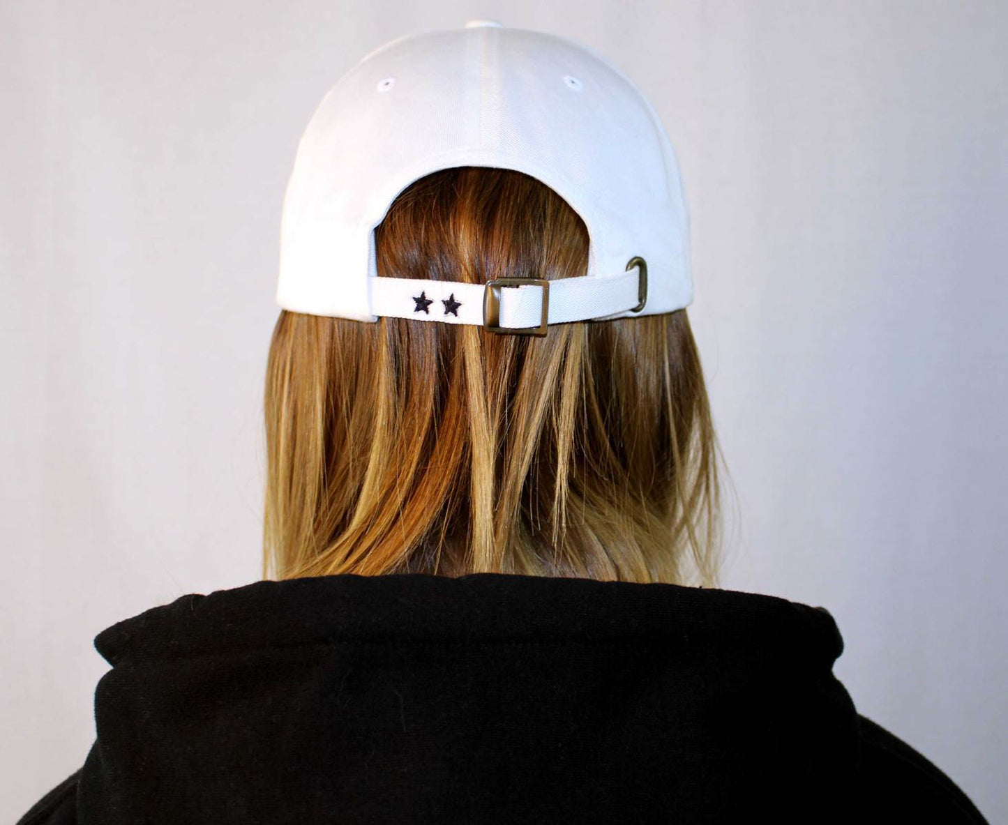 Cap two stars talpa white