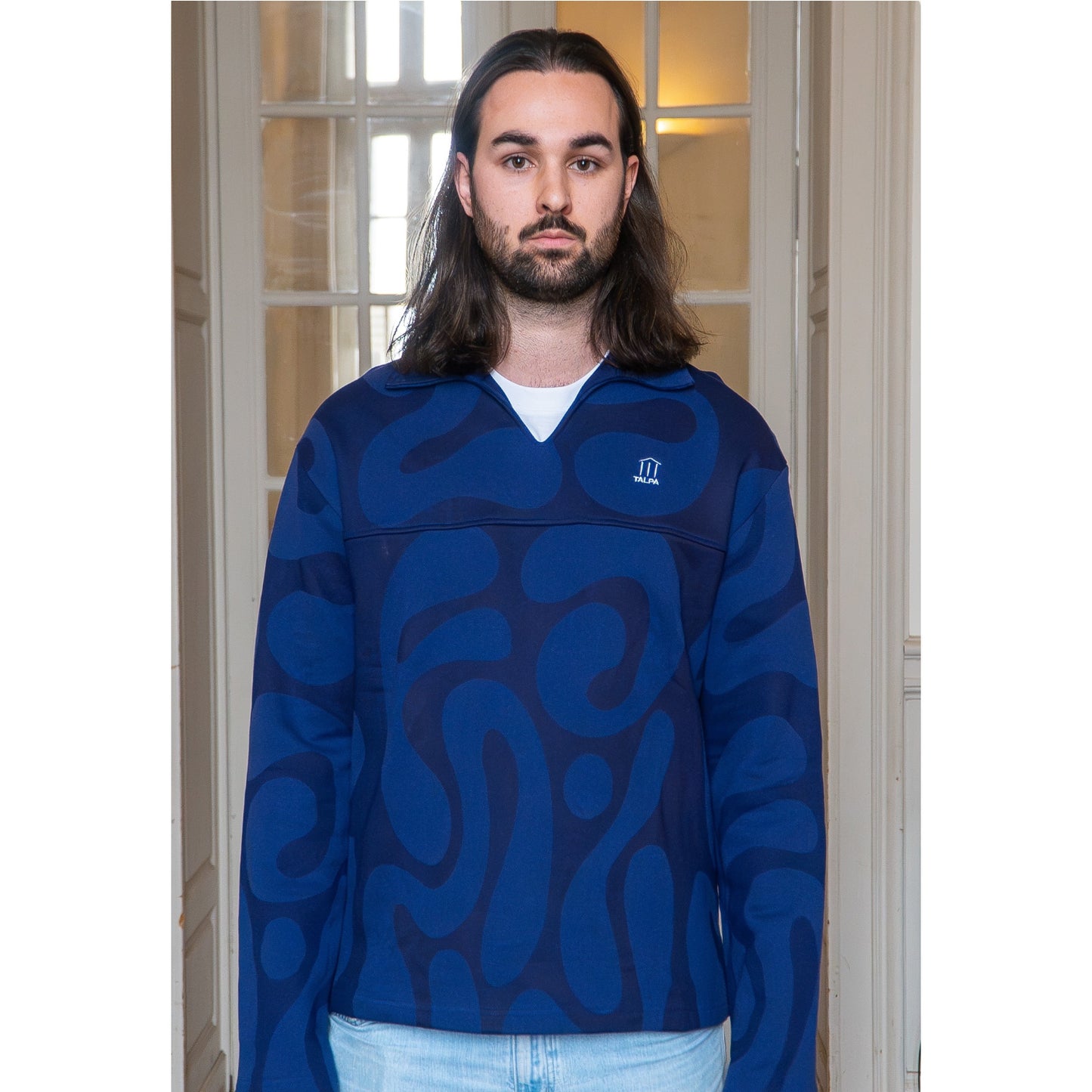 CREWNECK V MONOGRAM NAVY (PRE-ORDER)